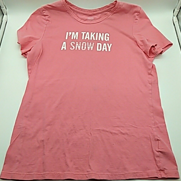 Old Navy Tops - Old Navy relaxed fitted womens t shirt XS pink